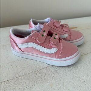 Vans toddler satin Sneakers in Pink and White